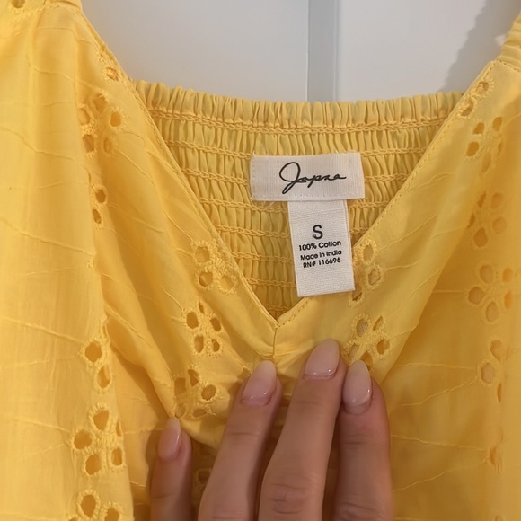 Beautiful Yellow Lace Tank - Picture 3 of 3